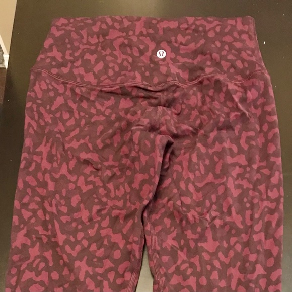 Lululemon crop tights - Picture 4 of 5